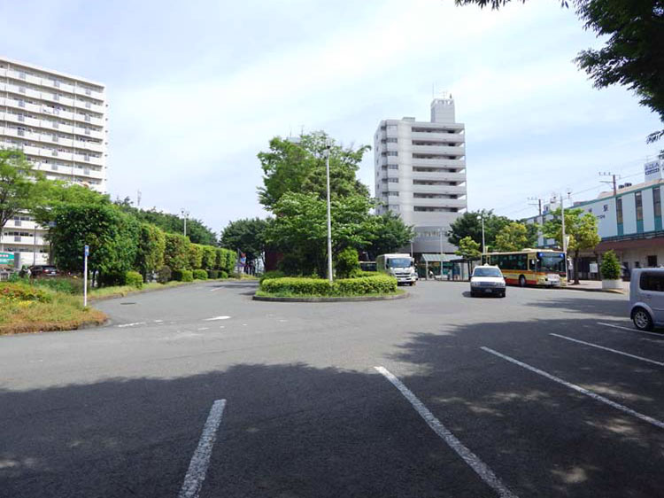 町田 JR成瀬駅前