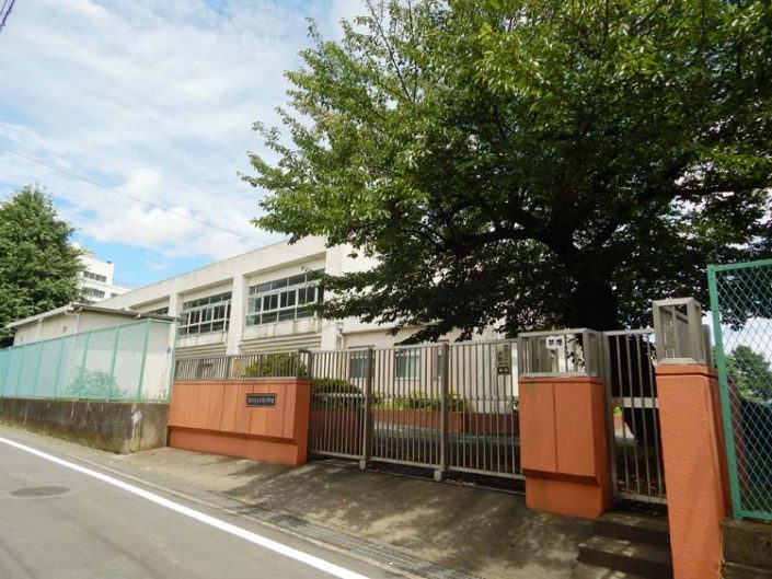 横浜市立中田小学校 横浜建物