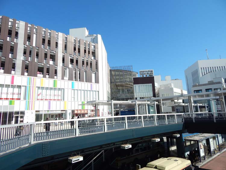 戸塚バスセンター