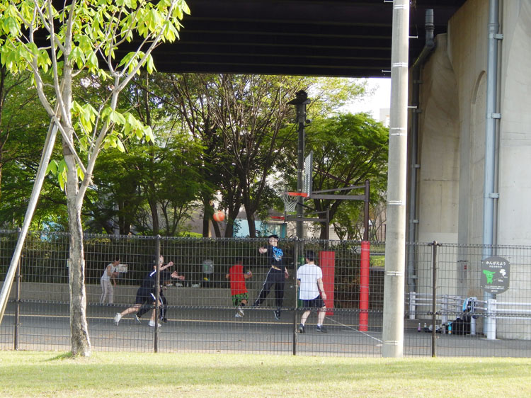 新横浜公園 バスケットボールコート