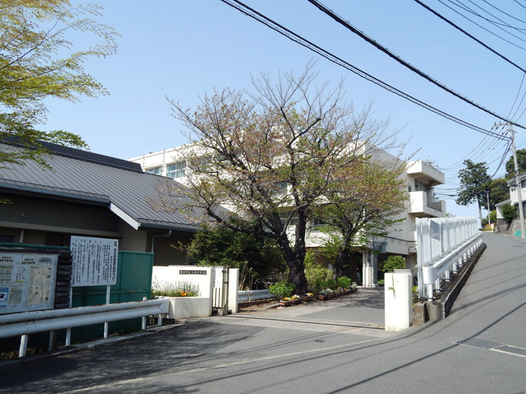 横浜市立篠原中学校