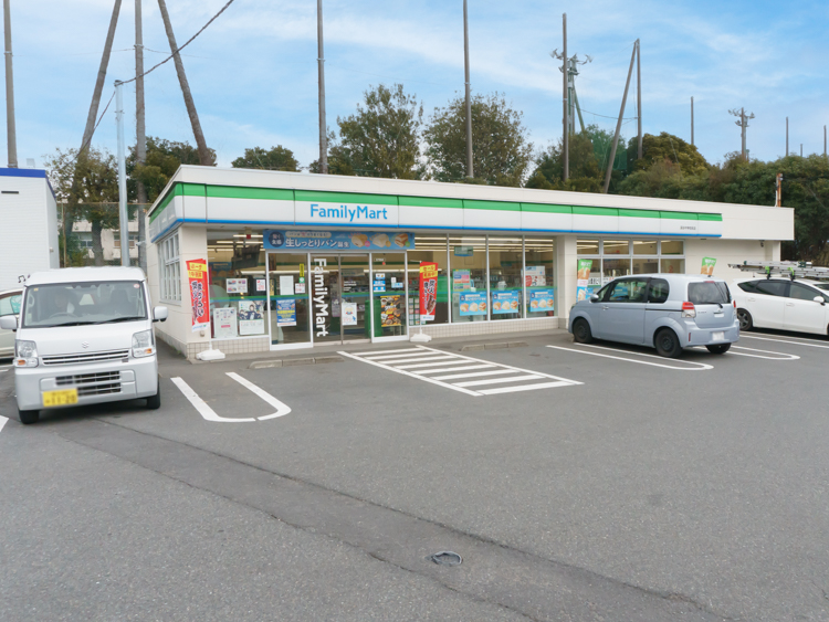 ファミリーマート深谷店