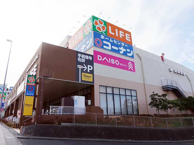 ライフ 戸塚汲沢店の外観