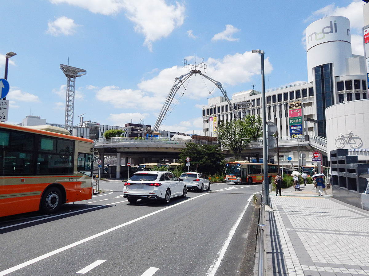 戸塚駅東口 バスターミナル