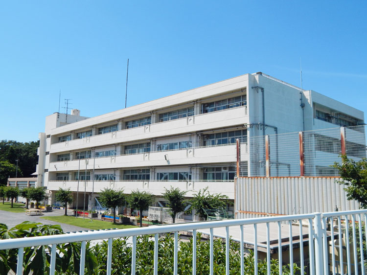 横浜市立伊勢山小学校