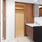 新築 一戸建て住宅 ラシット横浜 施工事例 洗面室 横浜建物