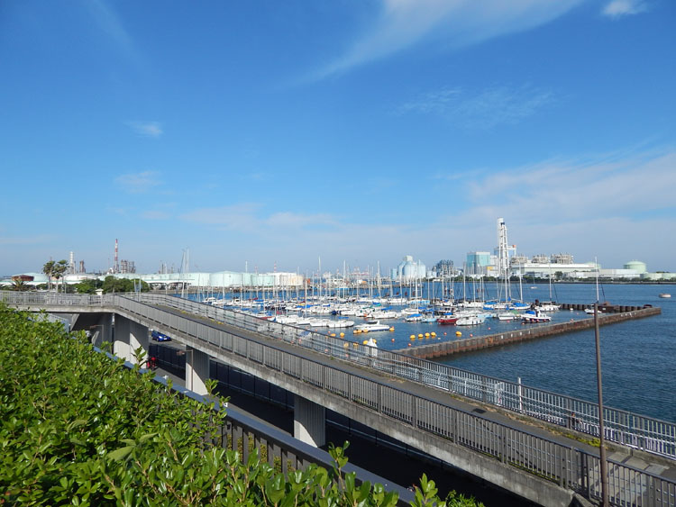 磯子・海の見える公園からの風景
