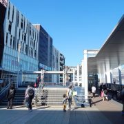 戸塚駅西口 横浜建物