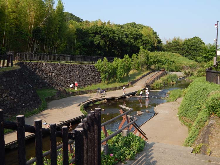 阿久和川 出会いのまほろば 横浜市 泉区 阿久和川 出会いのまほろば 横浜建物