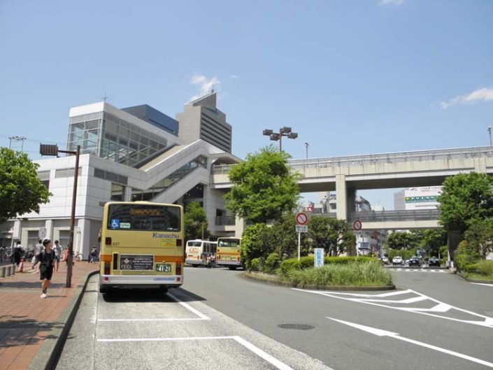 JR東戸塚駅東口 横浜建物